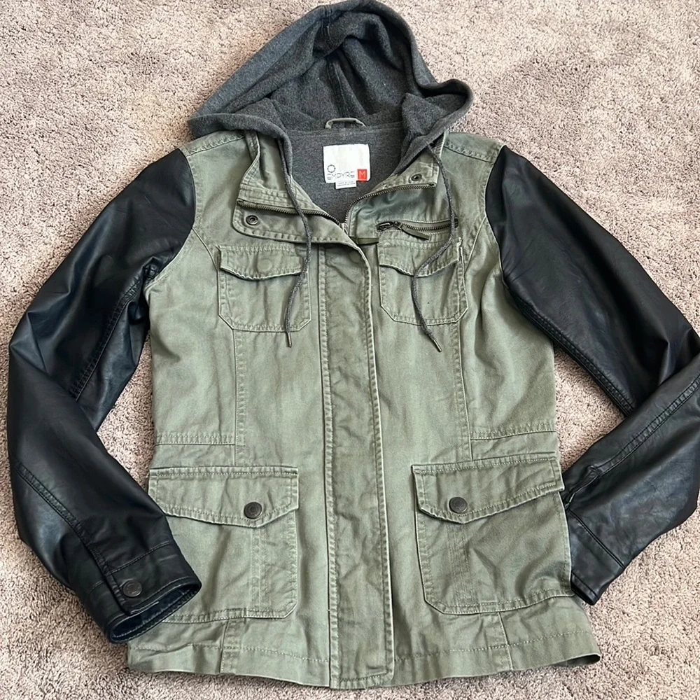 Empyre • Utility Jacket - Picture 1 of 8